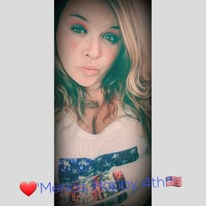 Meet your Posher, Kelly renée